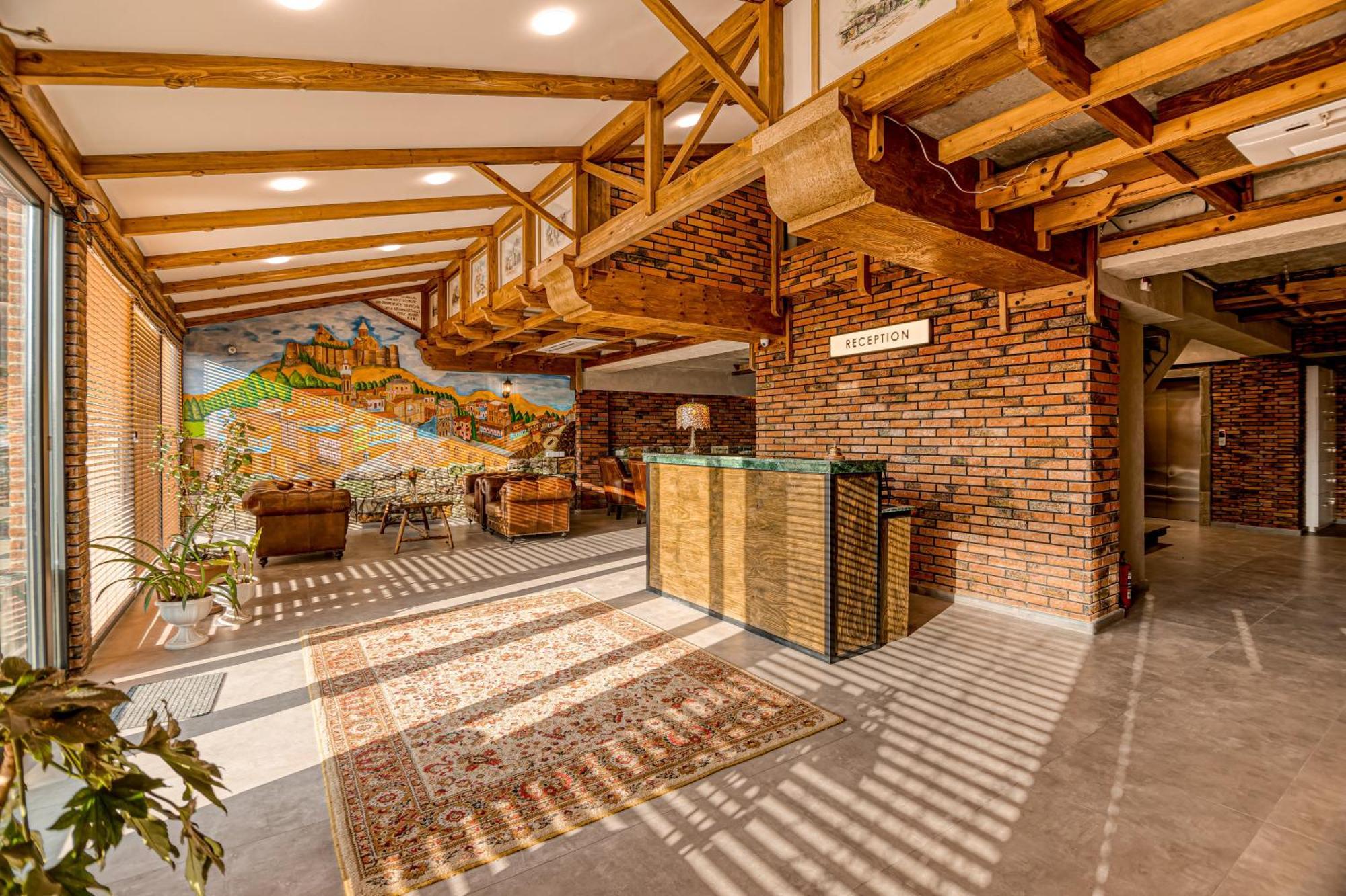 Ivy Hotel Тбилиси Экстерьер фото