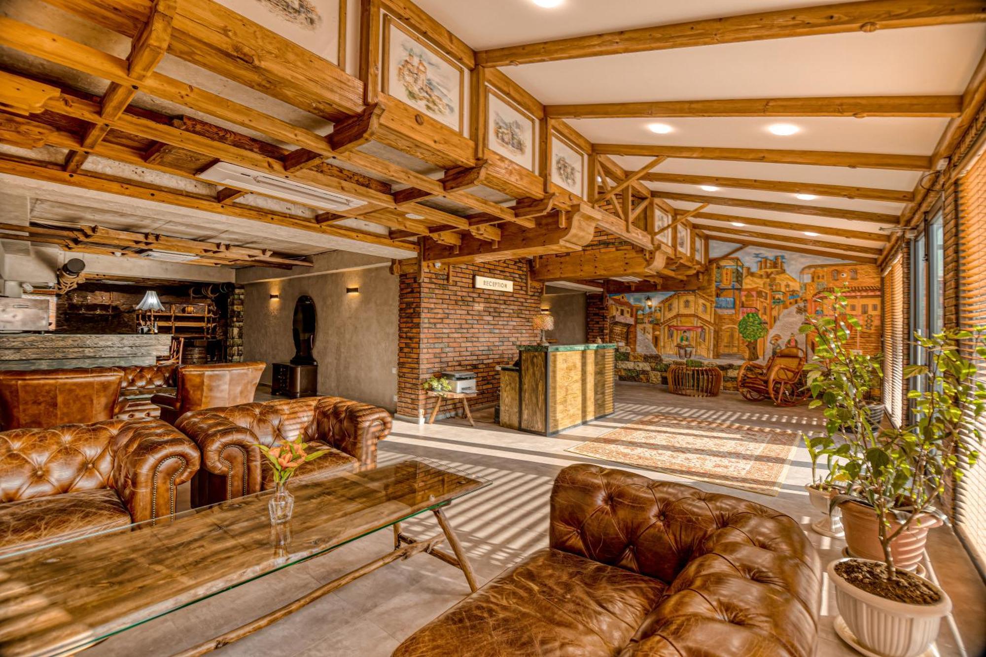 Ivy Hotel Тбилиси Экстерьер фото